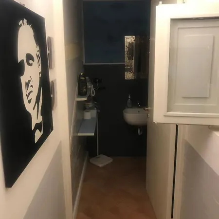 Via Chiaia *